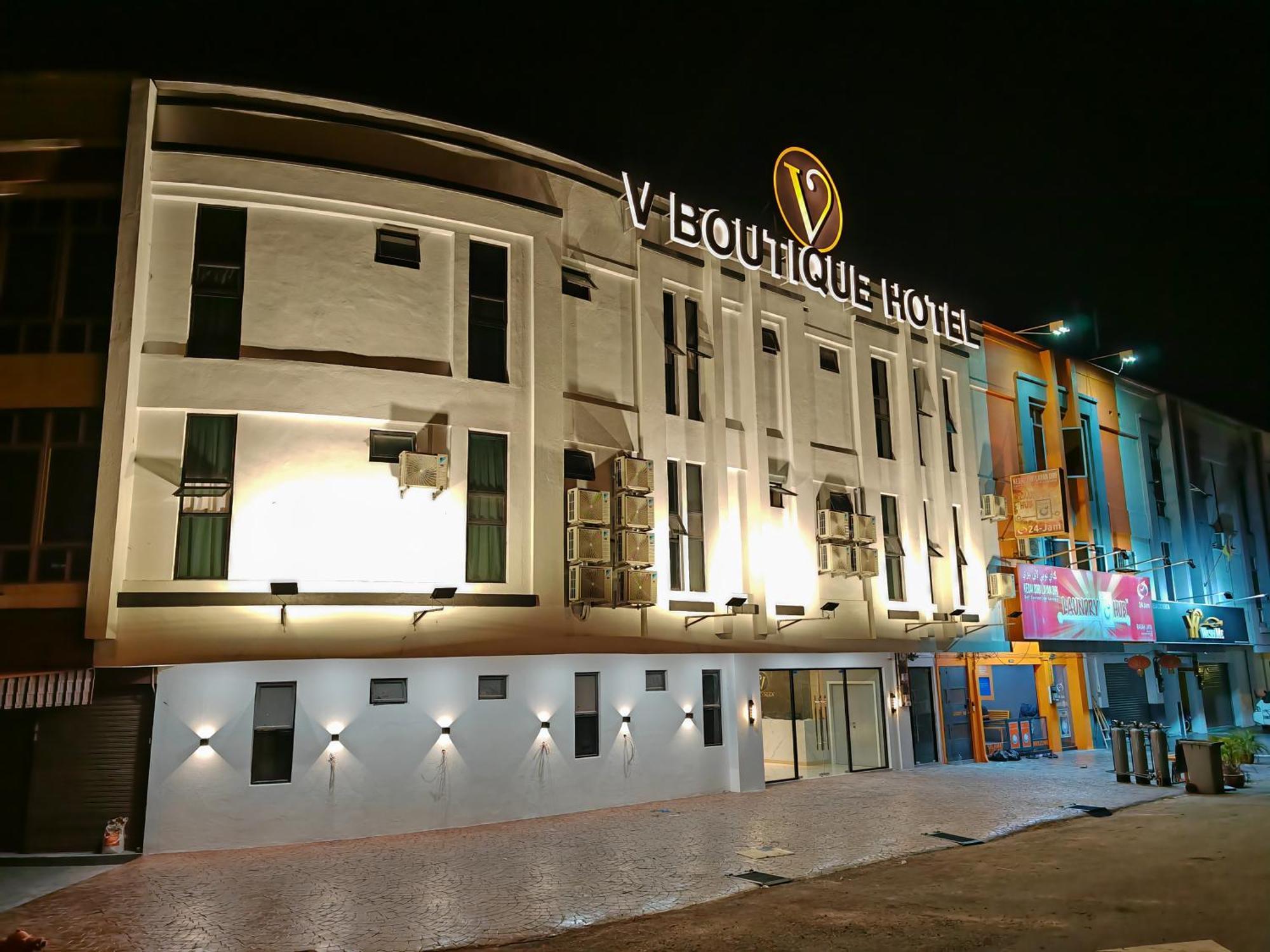 V Boutique Hotel Σερεμπάν Εξωτερικό φωτογραφία