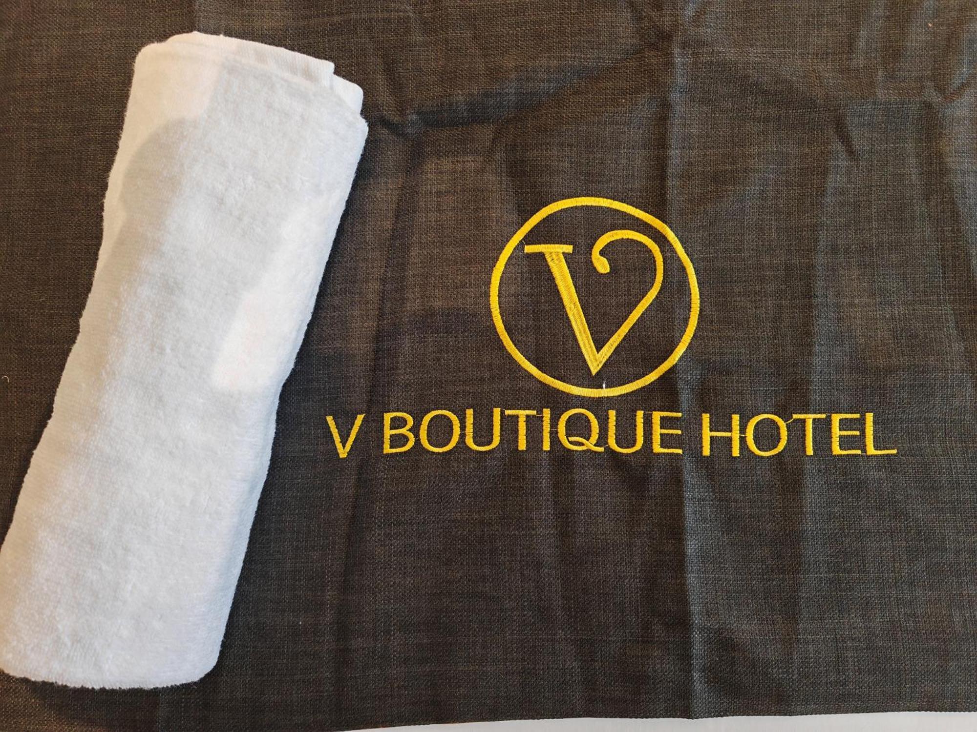 V Boutique Hotel Σερεμπάν Εξωτερικό φωτογραφία